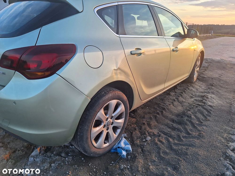 Opel Astra 1.7 CDTI Cosmo - 6