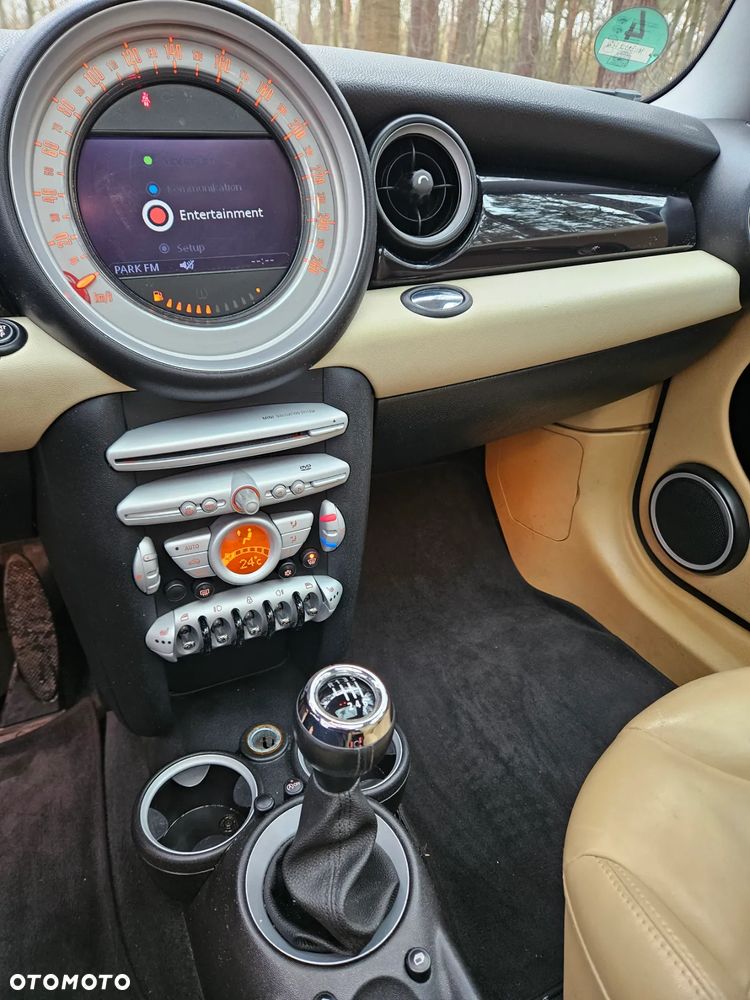 MINI Cooper Standard - 13