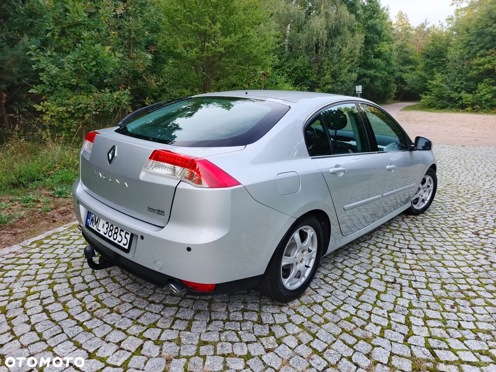 Renault Laguna dCi 150 FAP GT - 36