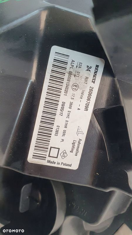 Dacia Duster 1 I Lift 13-17 prawa lampa przednia przód reflektor € - 9