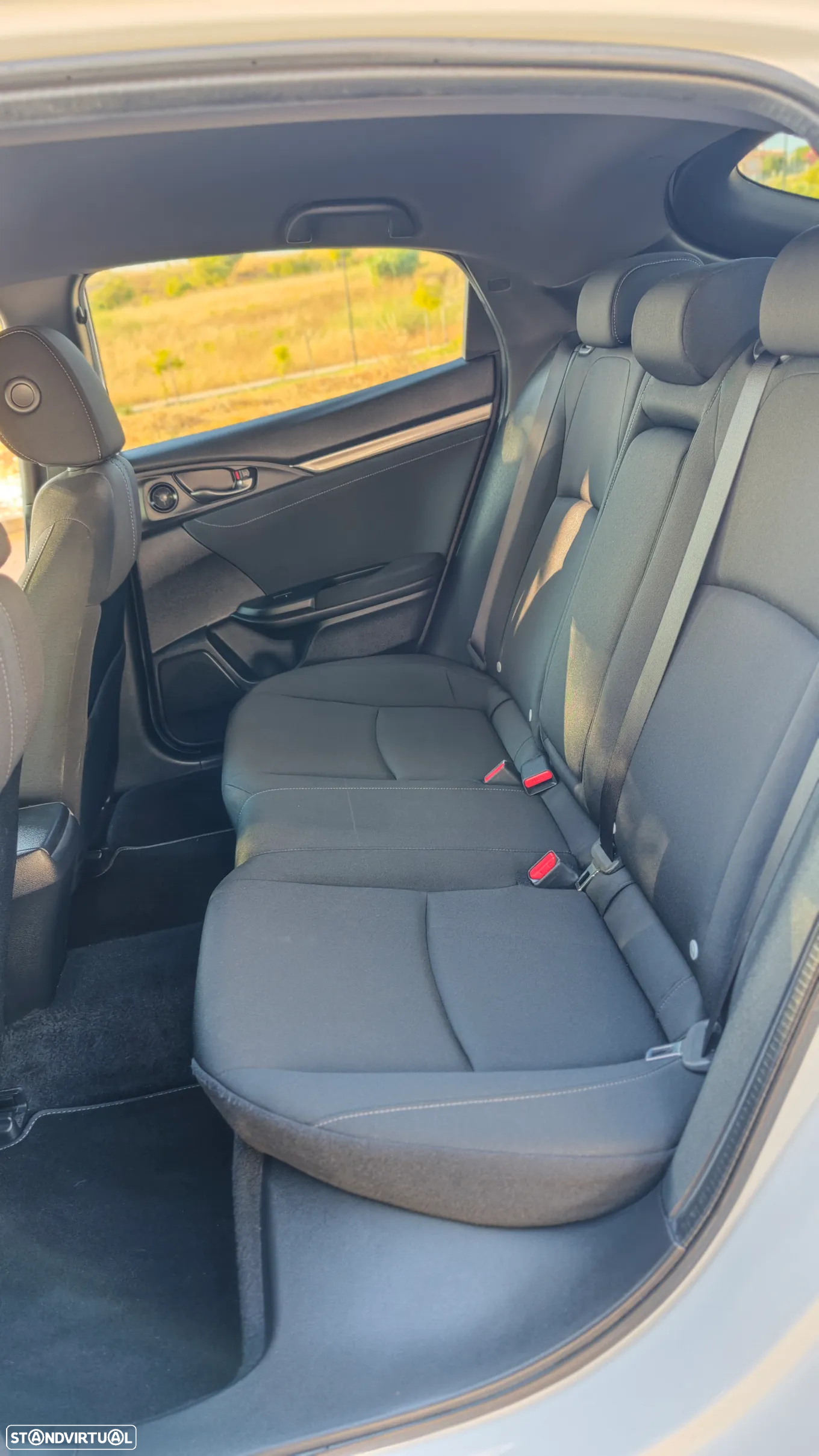 Honda Civic 1.0 i-VTEC Turbo Elegance - 13