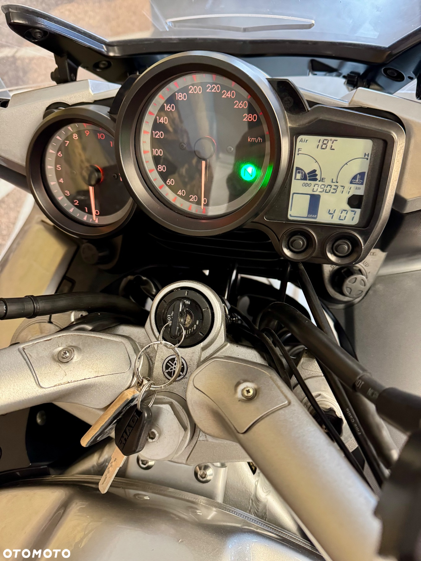 Yamaha FJR - 12