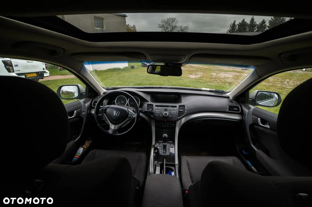 Honda Accord 2.0 Executive Nav - 4