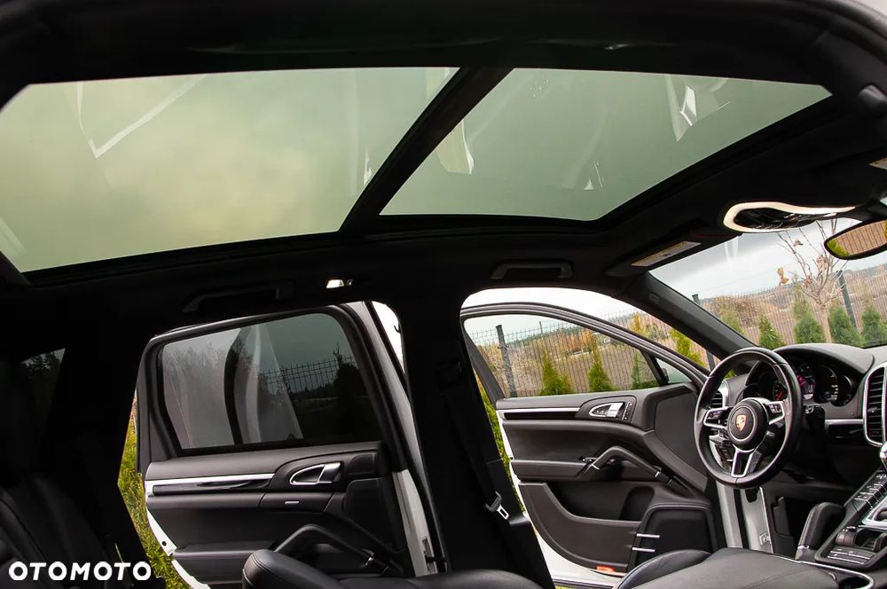 Porsche Cayenne - 15