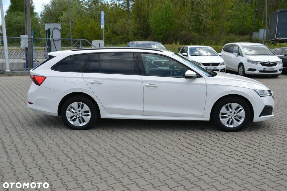 Skoda Octavia - 8