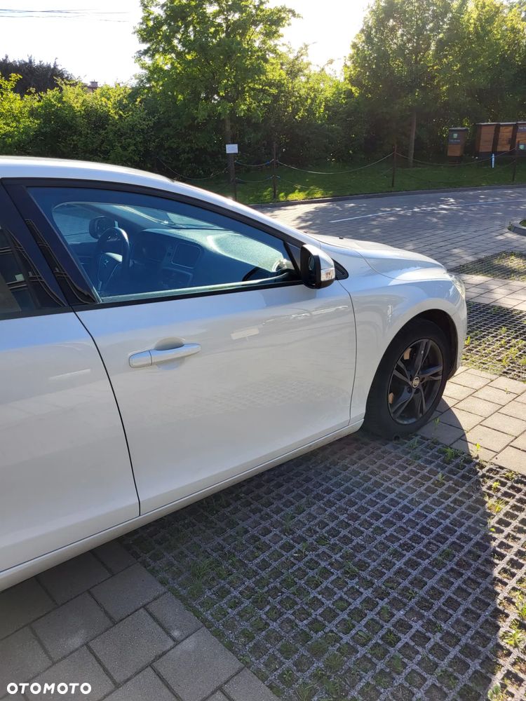 Volvo V40 D2 Drive-E Kinetic - 12
