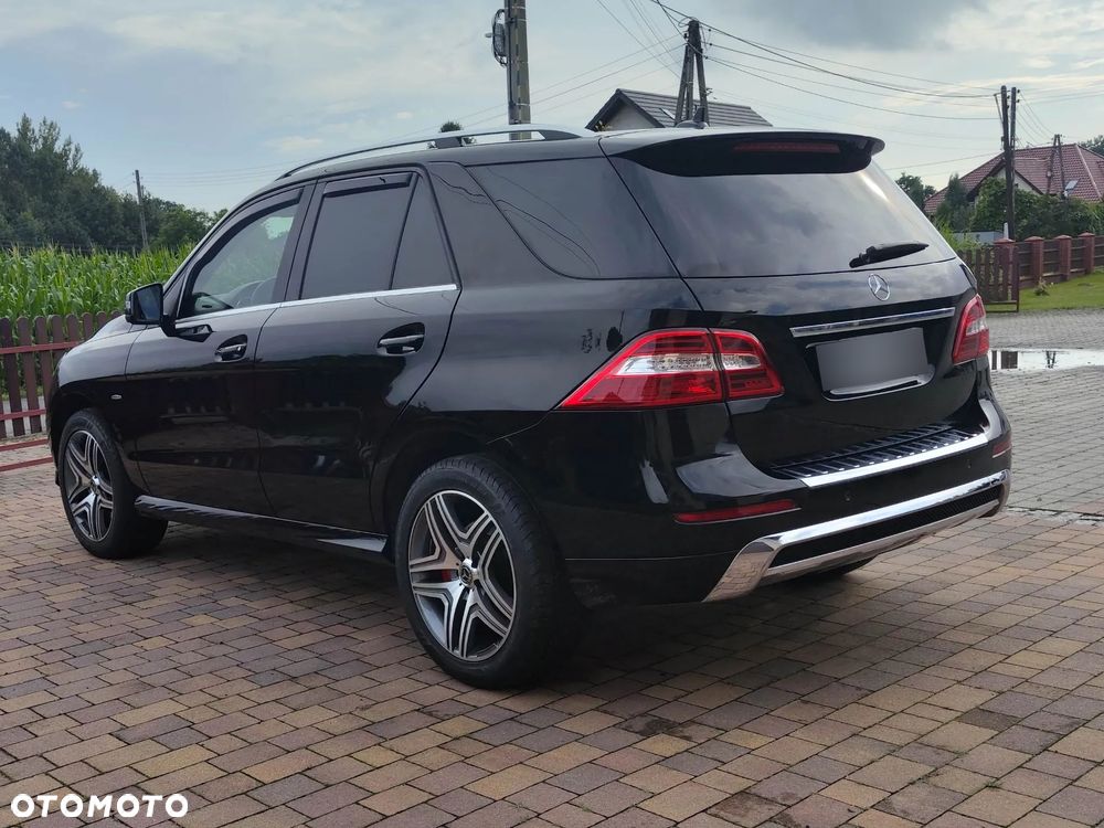 Mercedes-Benz ML - 6