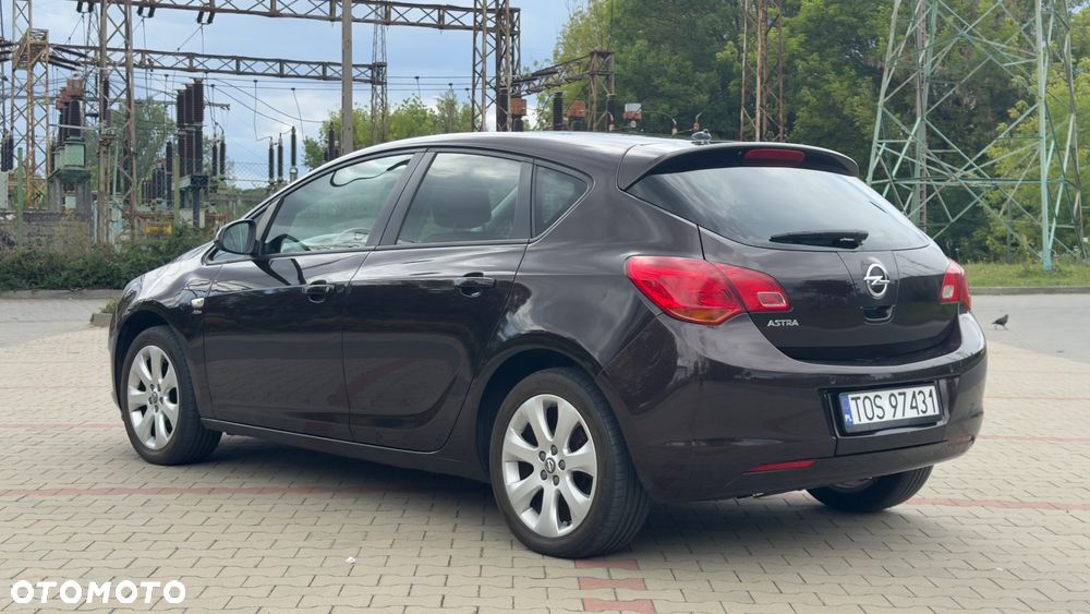Opel Astra - 18