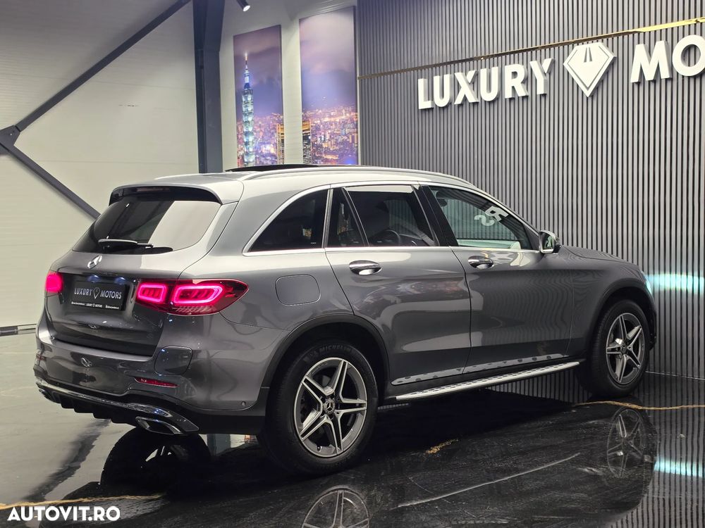 Mercedes-Benz GLC 300 e 4Matic 9G-TRONIC AMG Line Plus - 4