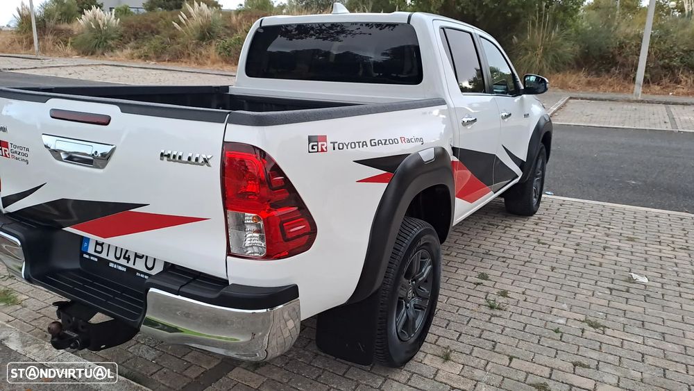 Toyota Hilux 4x4 Cabine Dupla Auto Executive - 6