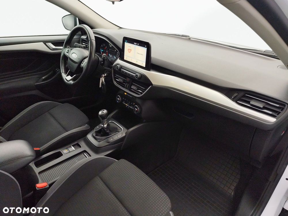 Ford Focus - 18