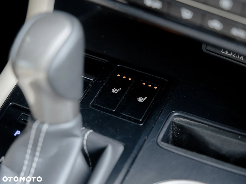 Lexus RX 450h Business Edition - 20