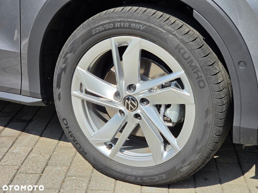 Volkswagen T-Roc - 7