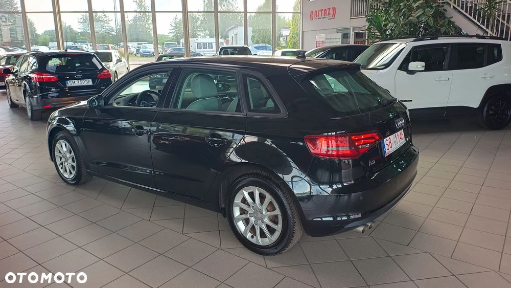 Audi A3 Sportback 1.4 TFSI Ambiente - 5