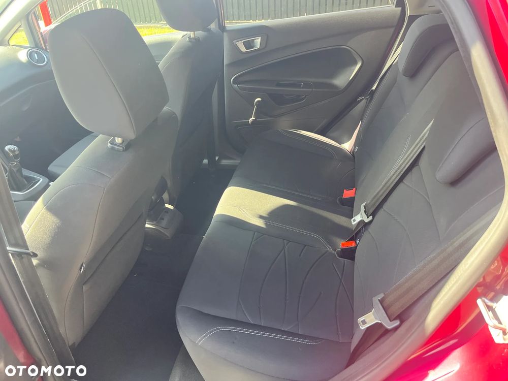Ford Fiesta 1.0 Champions Edition - 11