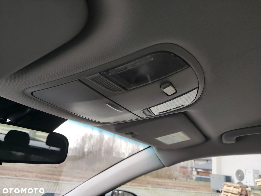 Hyundai i30 1.5 T-GDI 48V Comfort DCT - 28