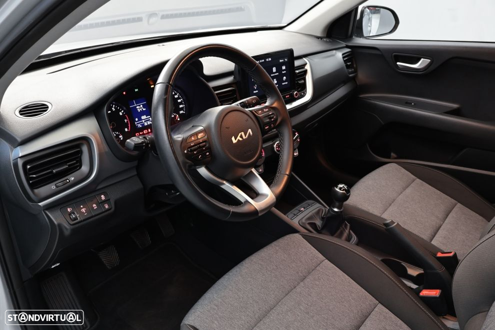 Kia Stonic 1.2 Dynamic - 23