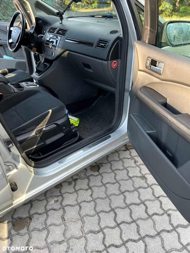 Ford Focus 1.6 TDCi Ghia DPF - 17