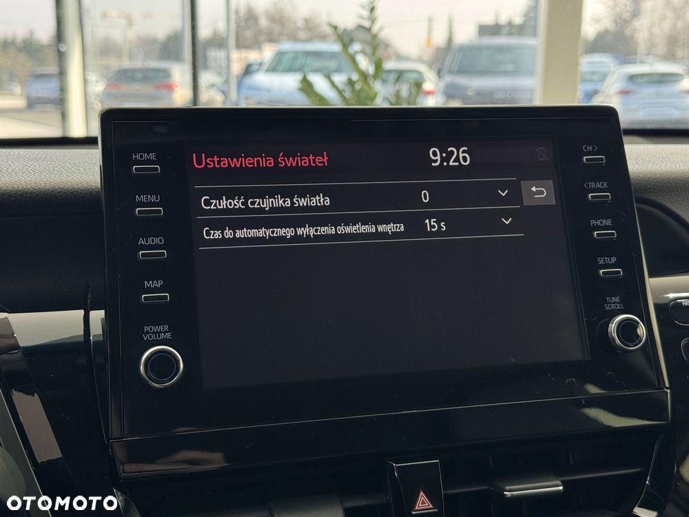 Toyota Camry - 30