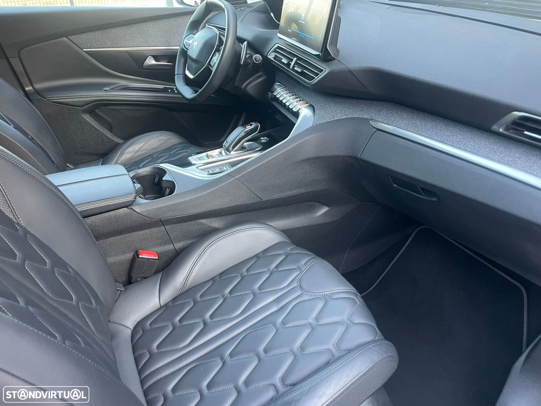 Peugeot 3008 1.2 PureTech Allure Pack EAT8 - 11