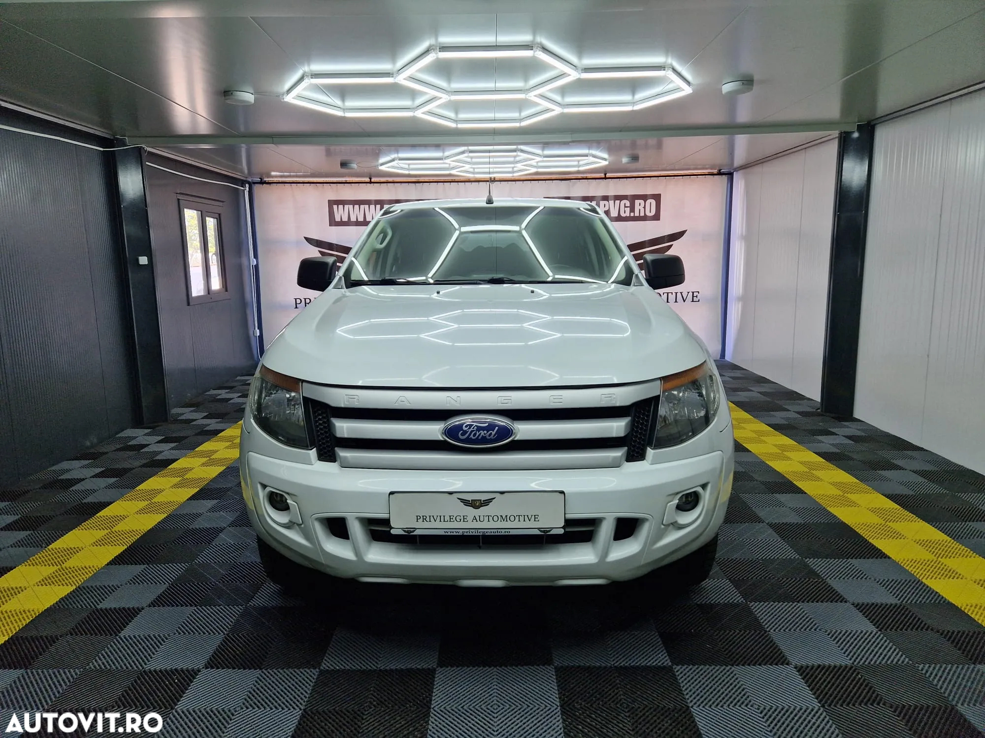 Ford Ranger Pick-Up 4x4 Cabina Dubla XLT - 2