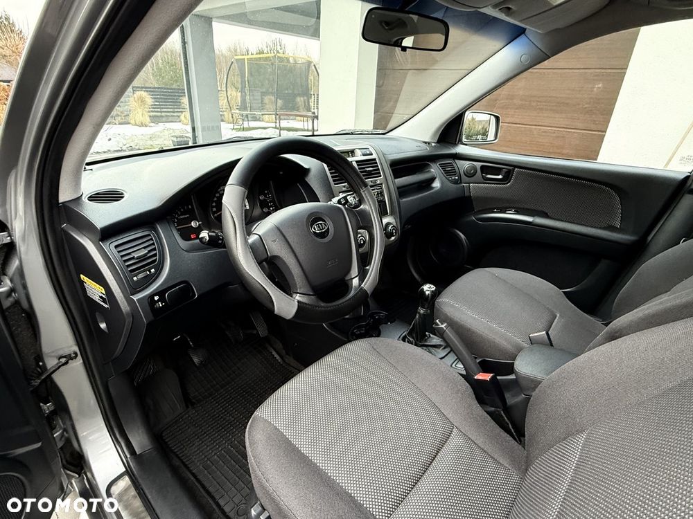 Kia Sportage 2.0 Tour 2WD - 13