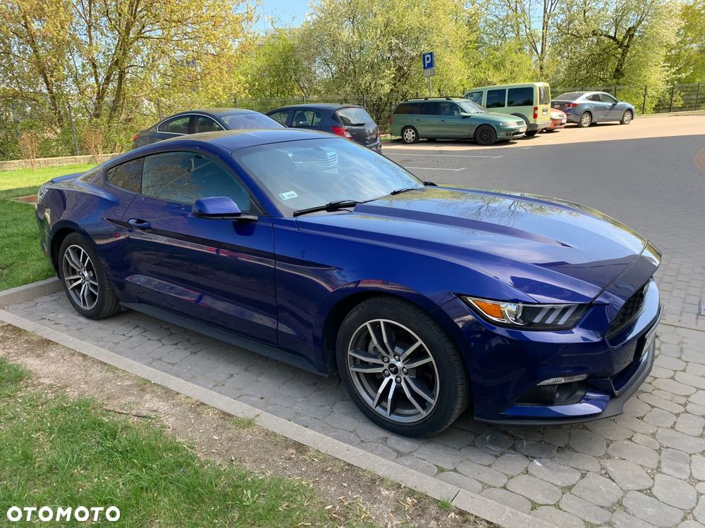 Ford Mustang - 6