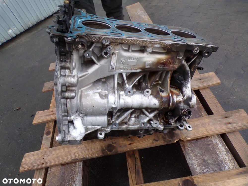 BLOK SILNIKA Z WAŁEM BMW G20 G21 330E B484B N3626593 2.0 BENZYNA - 3