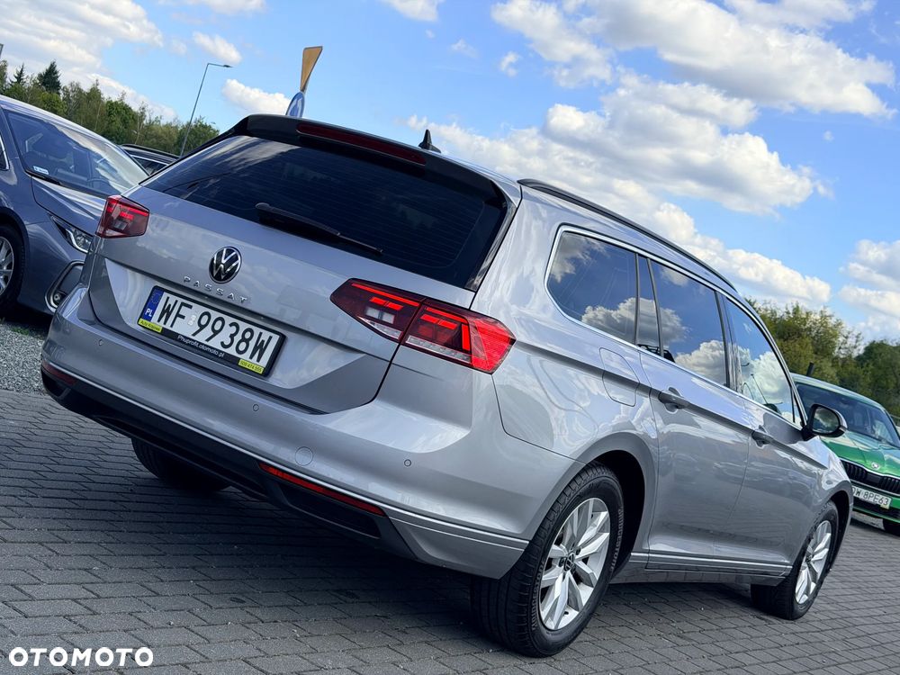 Volkswagen Passat - 8