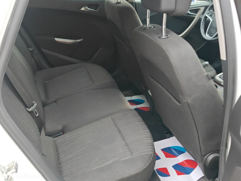 Opel Astra 1.4 T Cosmo - 17