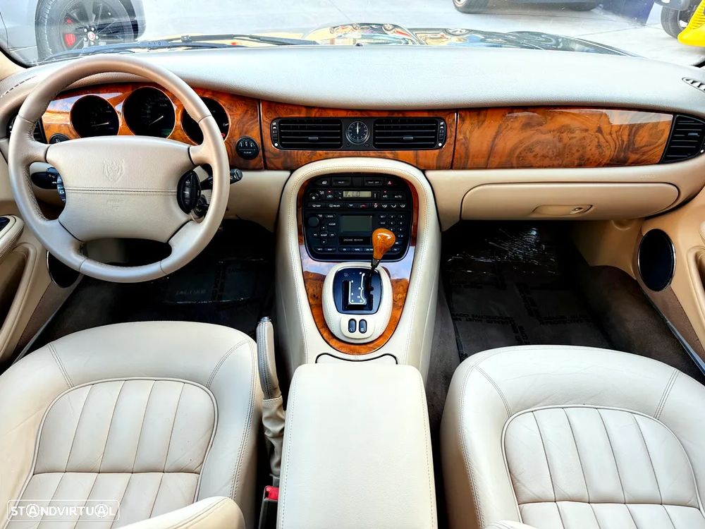 Jaguar XJ XJ8 3.2 Executive - 10