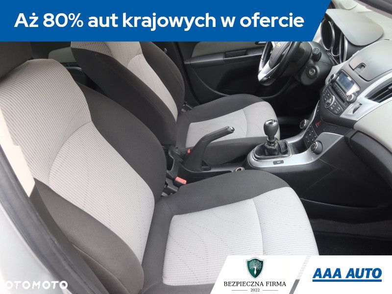 Chevrolet Cruze - 11
