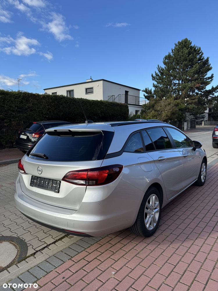 Opel Astra 2020 photo 4