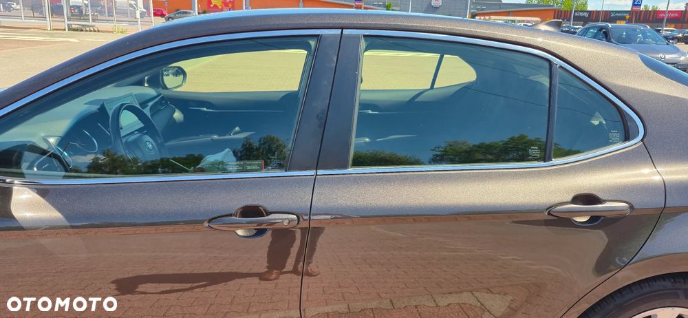 Toyota Camry 2.5 Hybrid Comfort CVT - 8