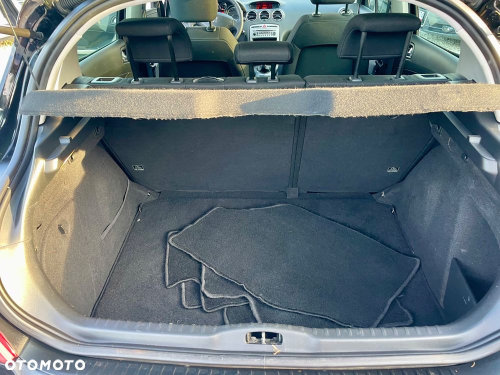 Peugeot 308 1.6 Trendy - 26