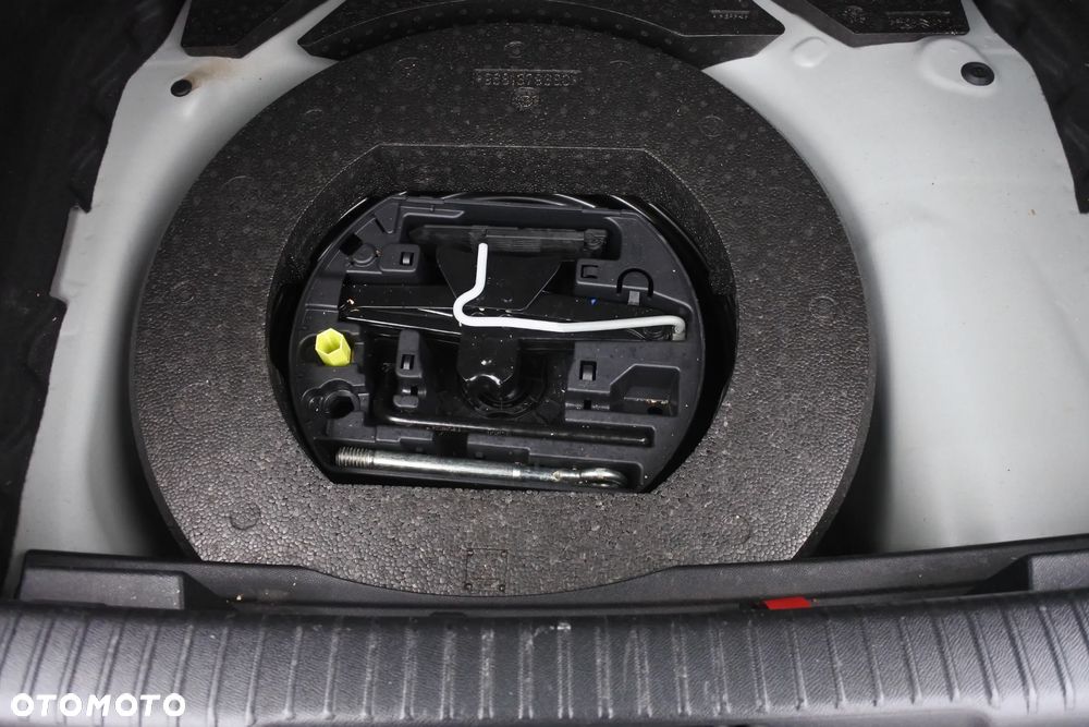 DS Automobiles DS 3 Crossback 1.2 PureTech Performance Line + - 13