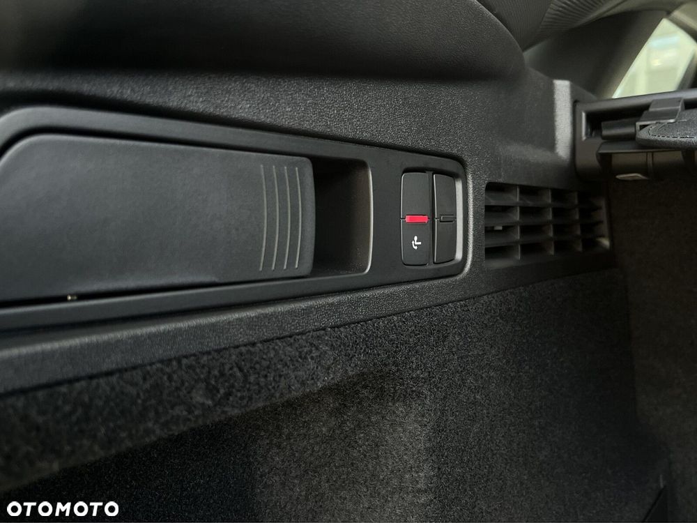 Audi Q5 Sportback - 12