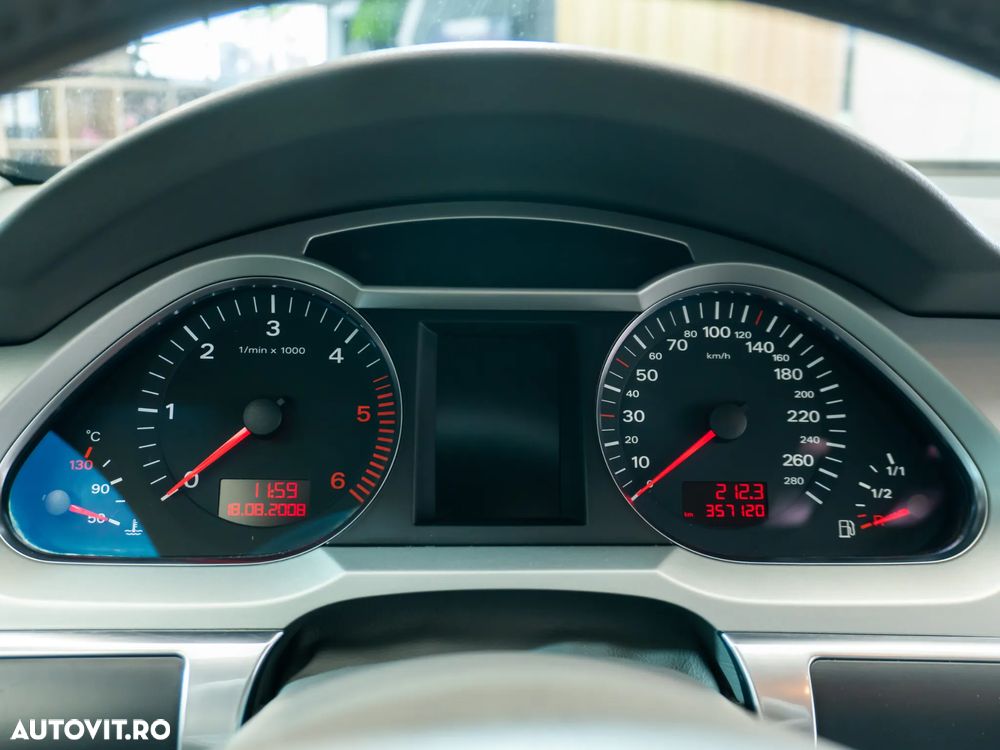 Audi A6 2.7 TDI DPF Avant quattro Aut - 23