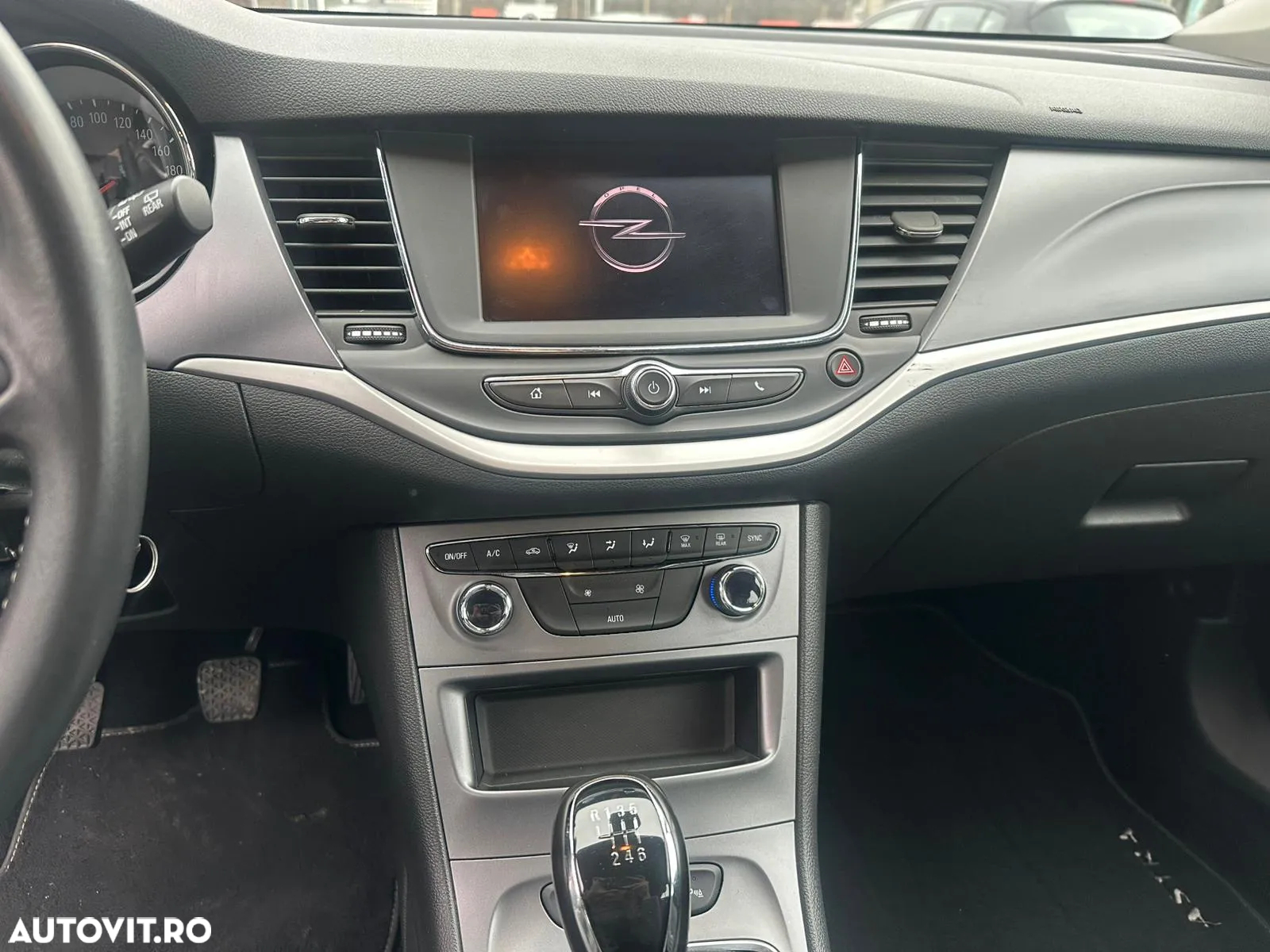 Opel Astra - 9