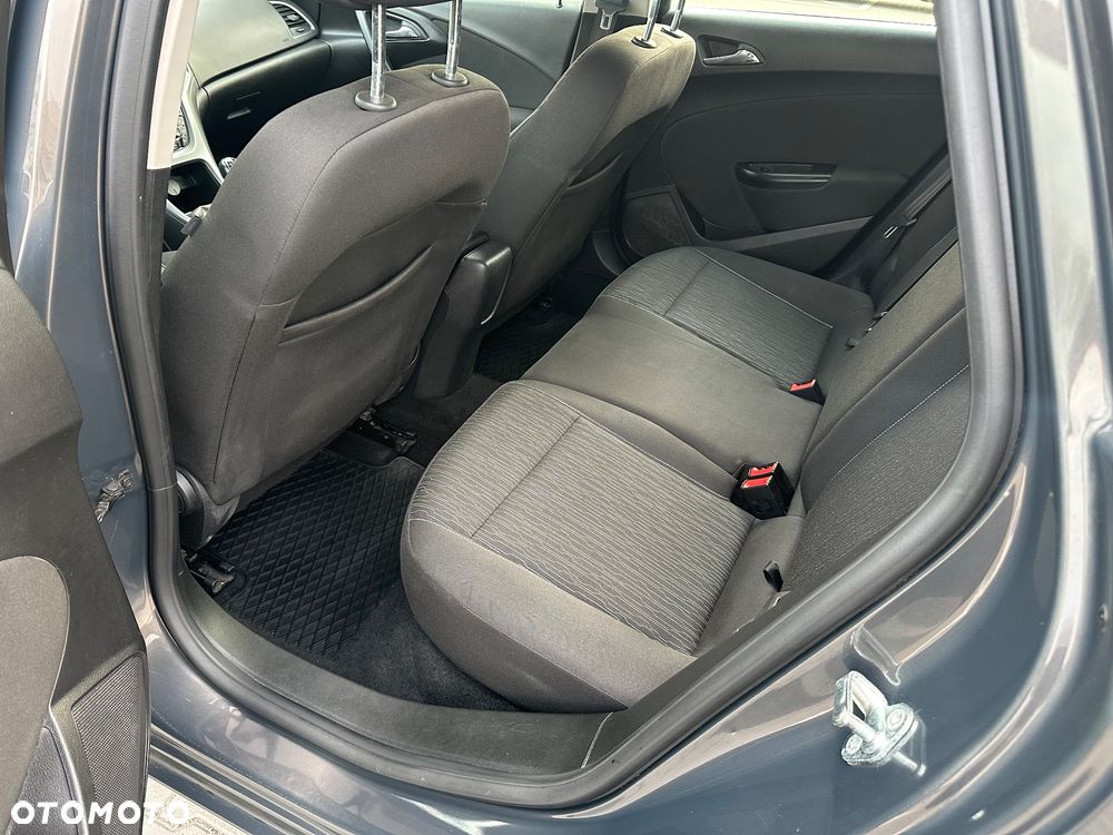 Opel Astra 1.4 Turbo - 21