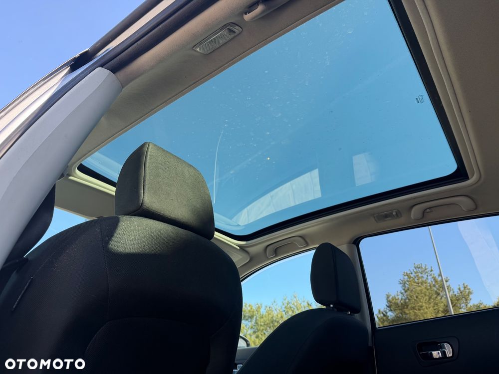 Nissan Qashqai 2.0 dCi 4x4 Tekna Premium - 11