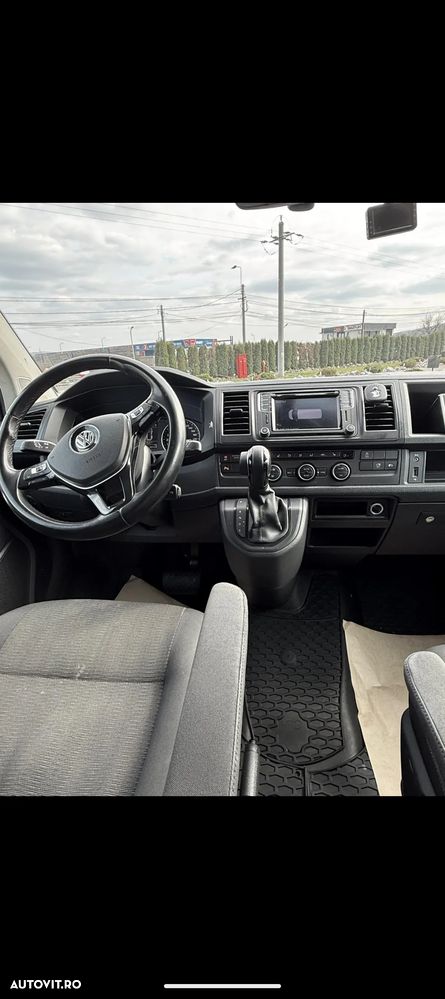 Volkswagen Caravelle 4x4 - 5