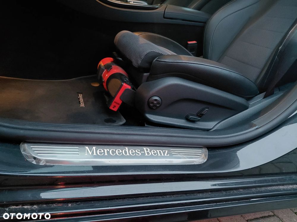 Mercedes-Benz Klasa E 220 d Avantgarde - 26