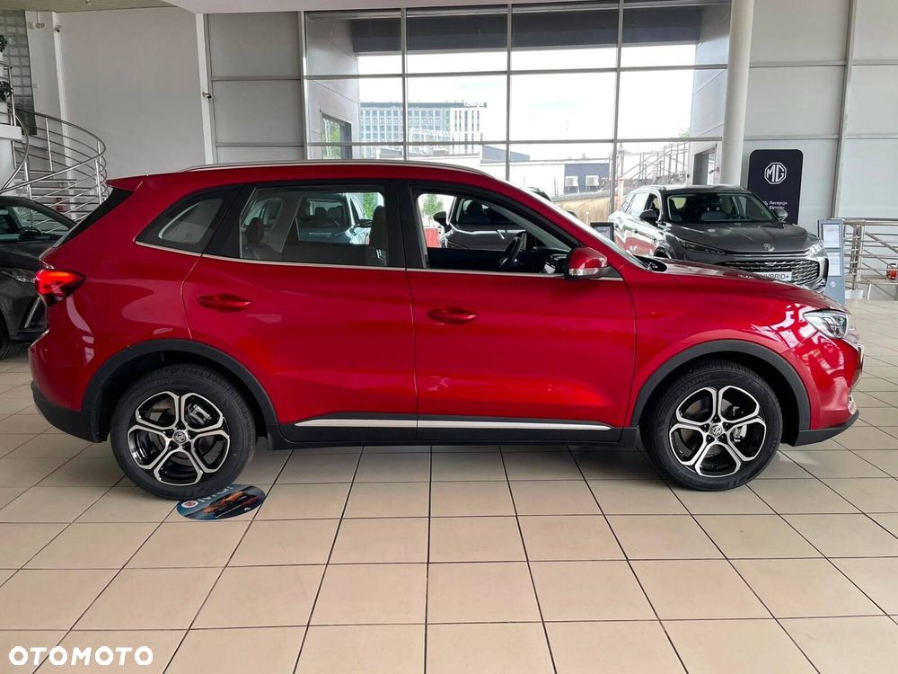 MG ZS Hybrid+ - 8