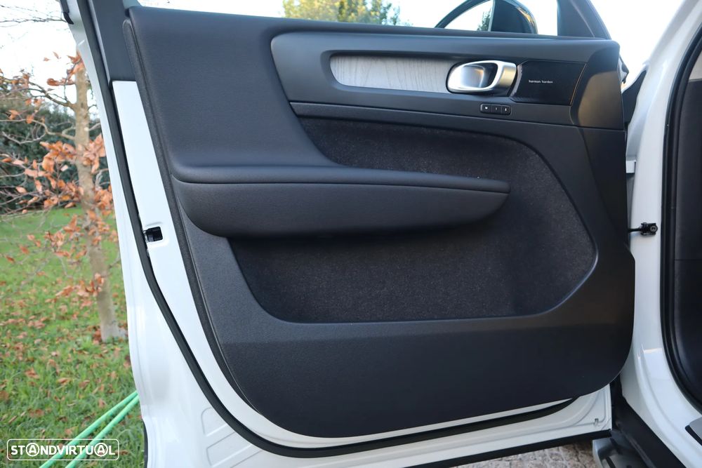 Volvo XC 40 1.5 T5 PHEV Inscription - 19