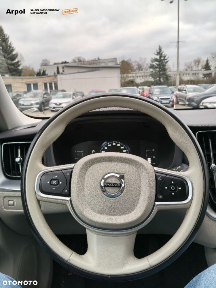 Volvo XC 60 T5 AWD Momentum - 12