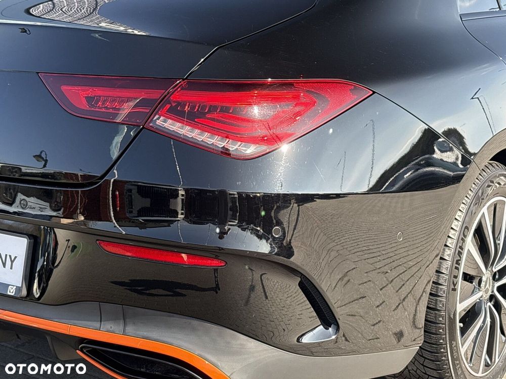 Mercedes-Benz CLA 220 4-Matic Edition 1 7G-DCT - 33