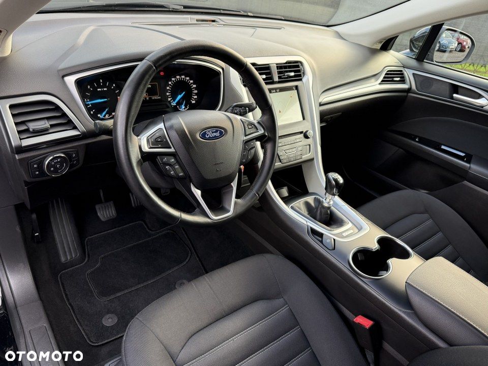 Ford Mondeo SW 2.0 TDCi S&S Titanium - 17