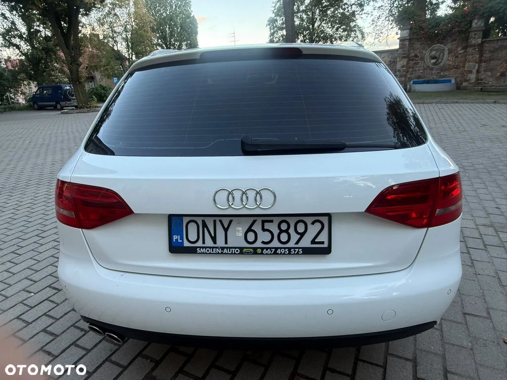 Audi A4 Avant 2.0 TDI DPF - 11