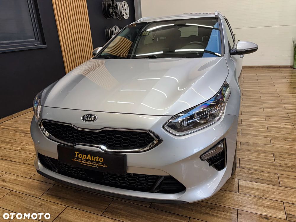 Kia Ceed - 13